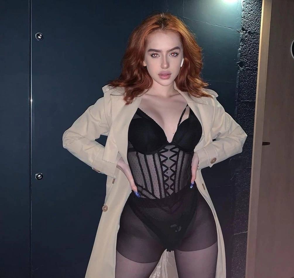 Кристиночка привлекальеная девушка из Енакиева цена от 3000 руб