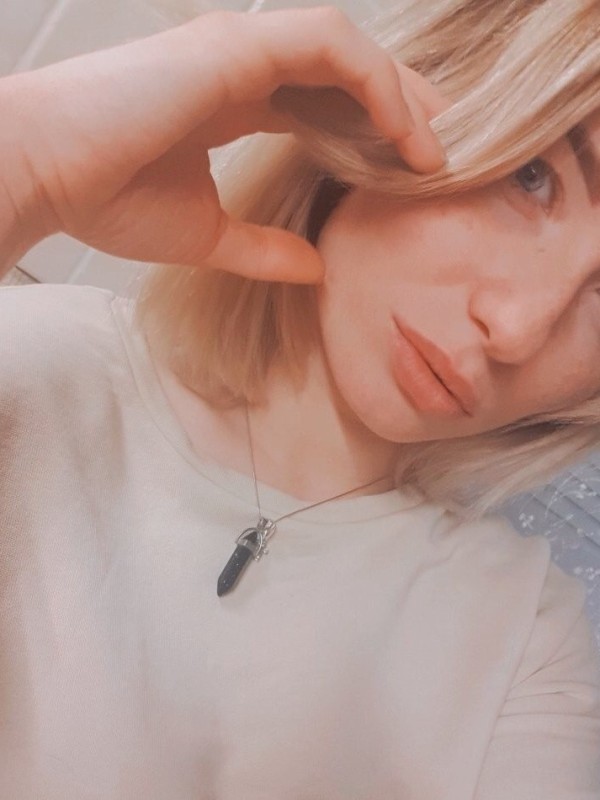 Жанна привлекательная девушка из Енакиева цена от 3000 руб