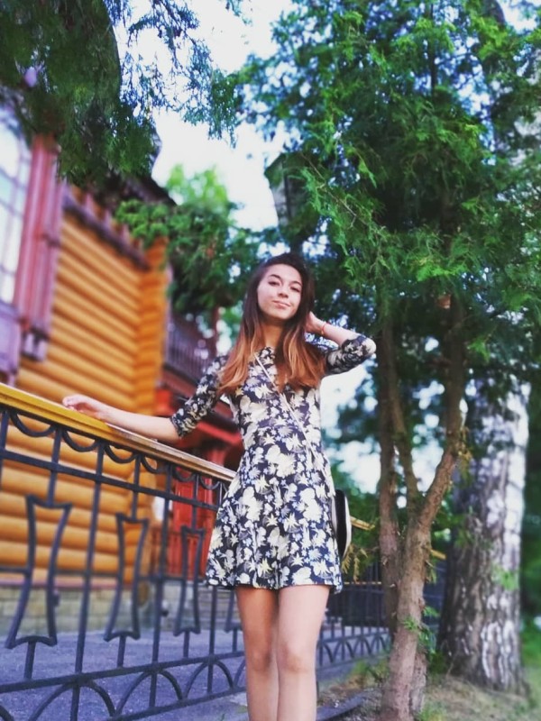 Кристина привлекательная девушка из Енакиева цена от 4000 руб